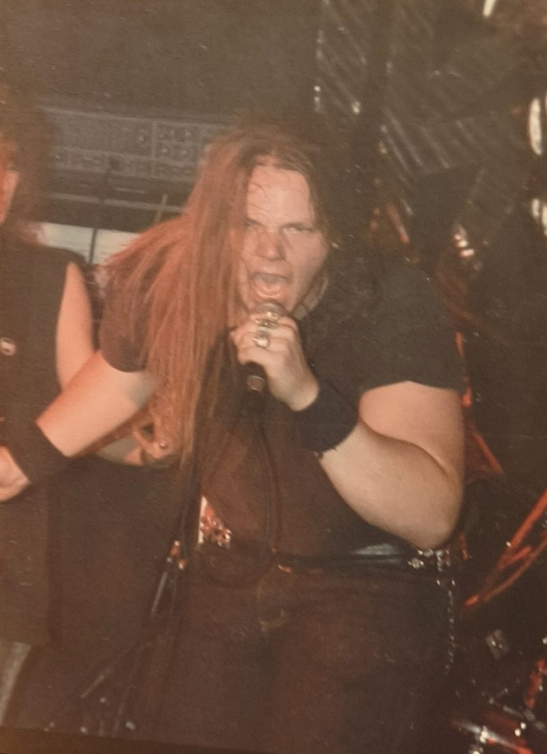 IRON AGE live – vocals in the spotlight